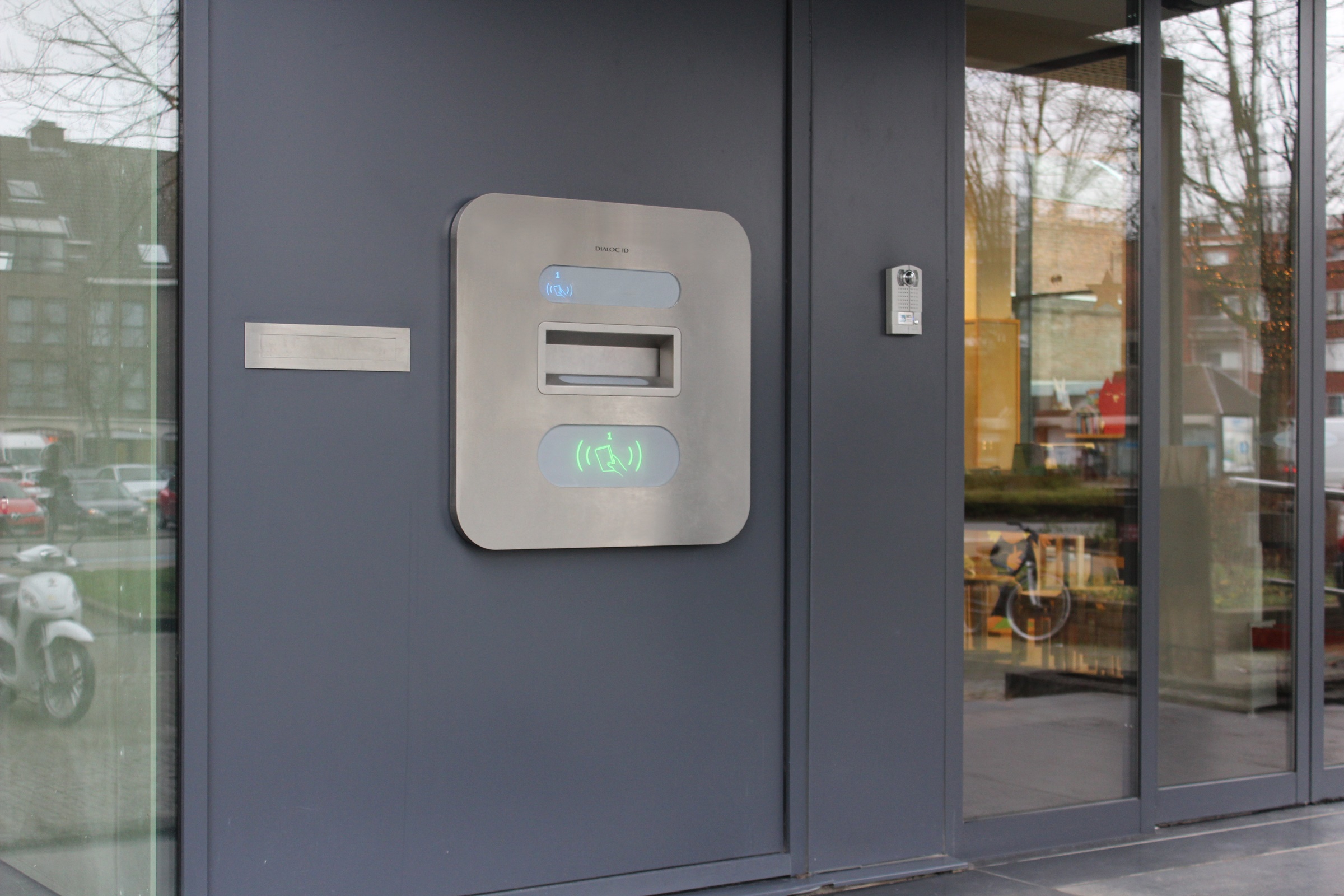 Sapphire bookdrop pour la bibliothèque